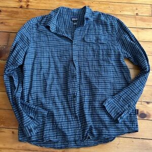 Patagonia blue plaid long-sleeve flannel button-down shirt xl organic cotton